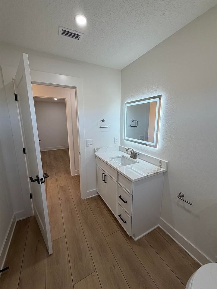 117 Bates Lane Trl - Photo 2 of 8