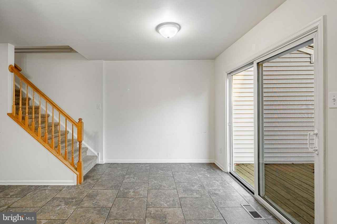 596 Coach Hill Ct #C - Photo 6 of 20