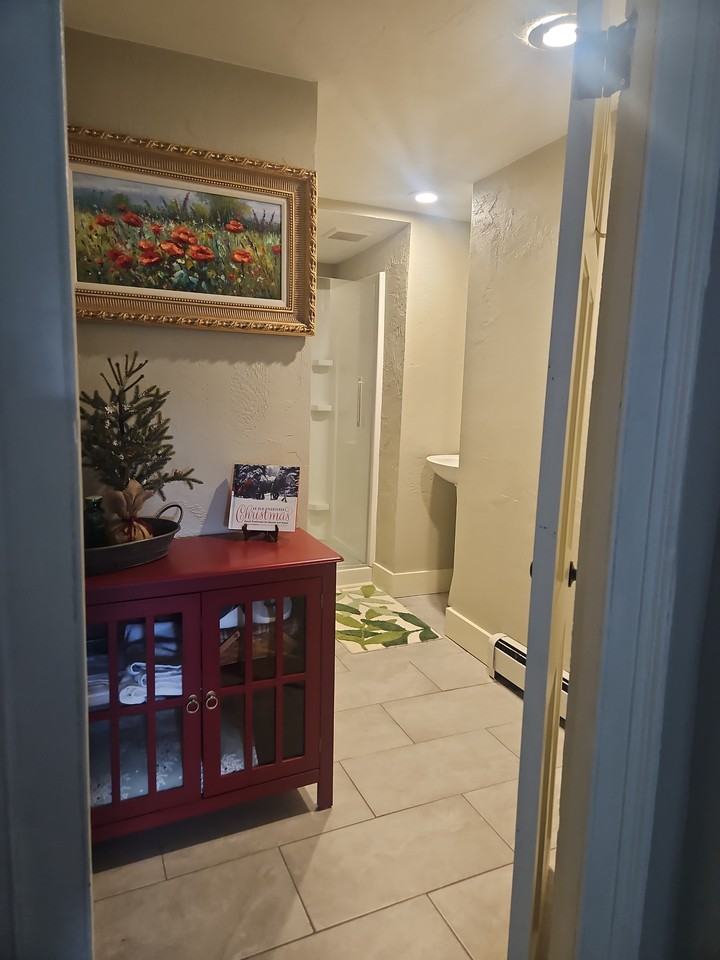 4 Perrin Rd - Photo 3 of 20