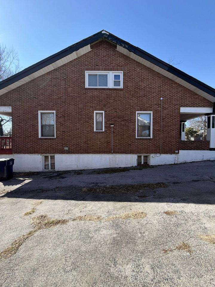 3720 Manola Ave - Photo 2 of 20