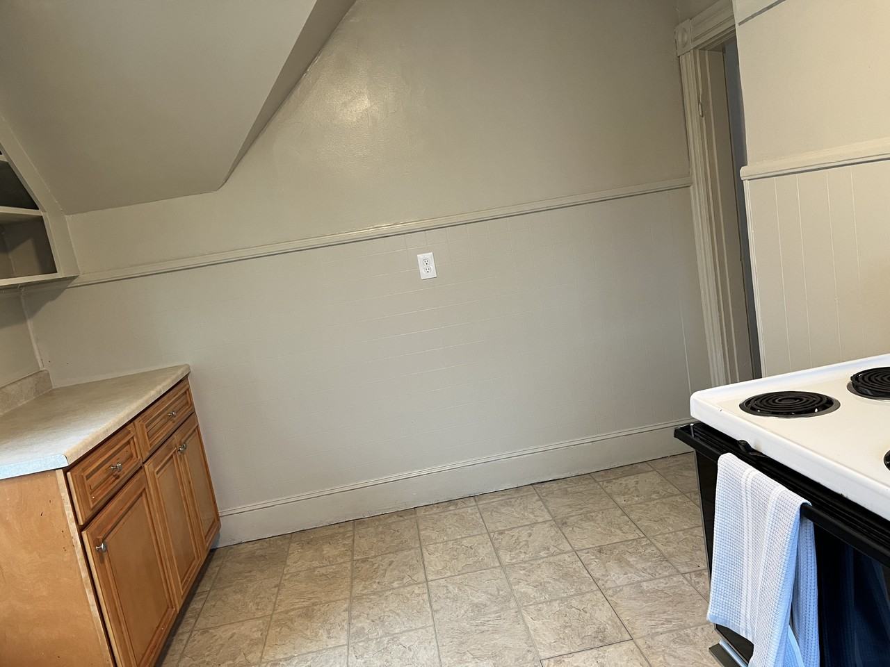 236 Euclid Ave #2 - Photo 3 of 12