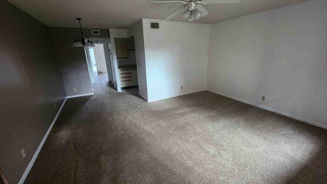 911 Sw S River Drive #104 - Photo 4 of 10