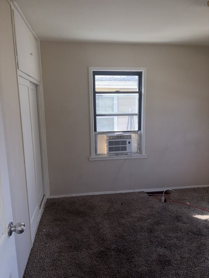 2408 W Wiswall St - Photo 6 of 18