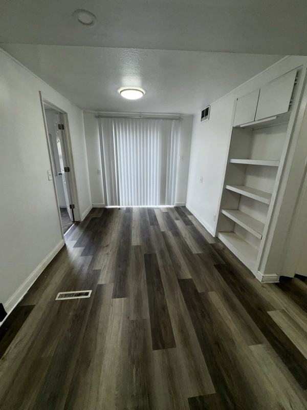 2509 Olivewood Ave - Photo 5 of 9