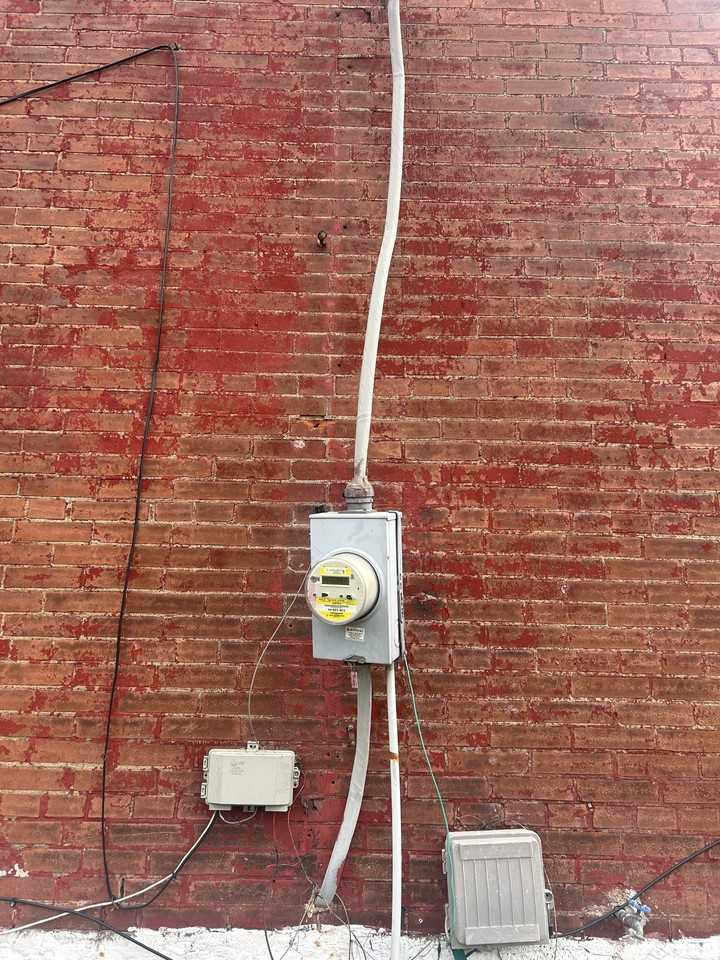 4043 Camellia Ave - Photo 3 of 20