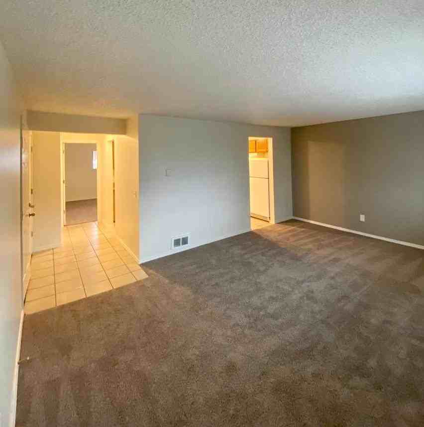 5906 158th Avenue Ct E - Photo 5 of 12