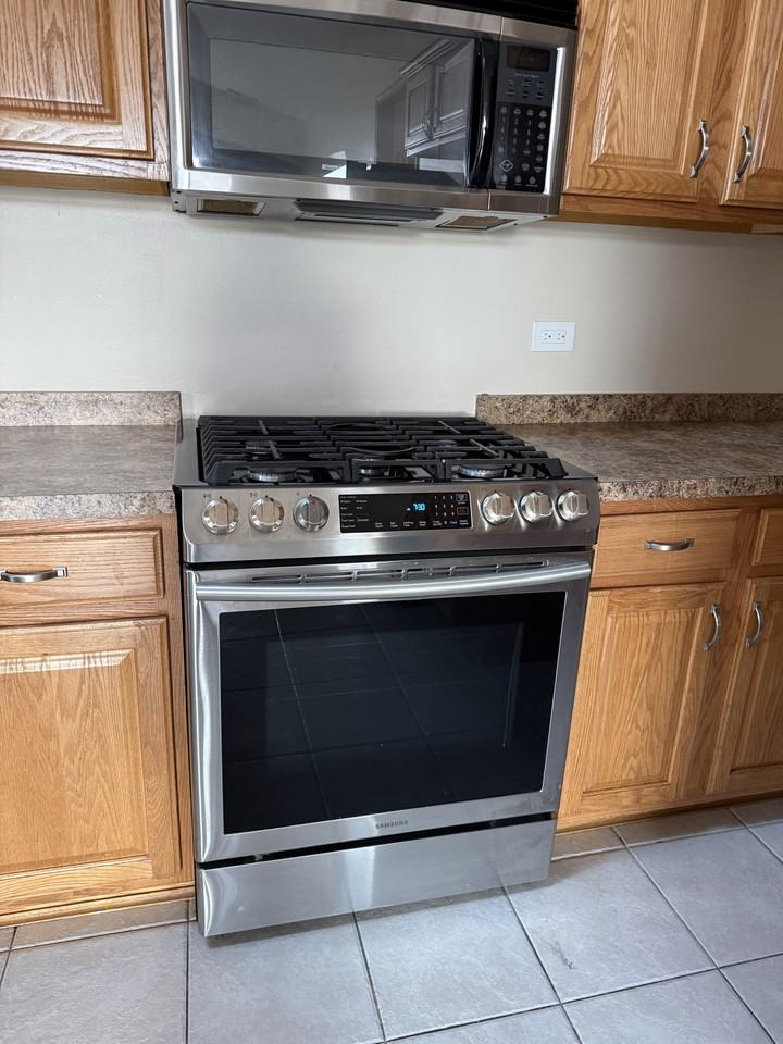 10624 South Central Avenue #3B - Photo 4 of 20