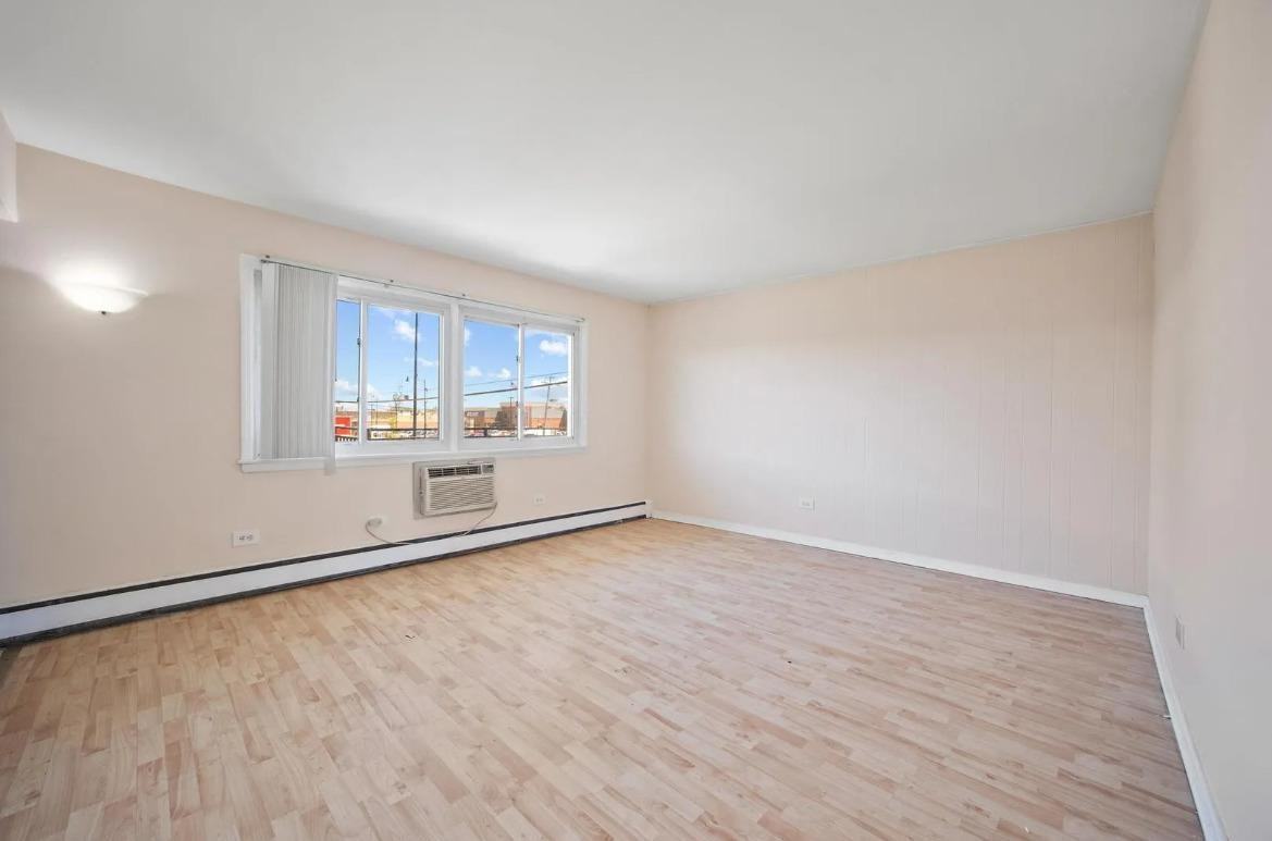 7834 W 95th St #2J - Photo 5 of 13