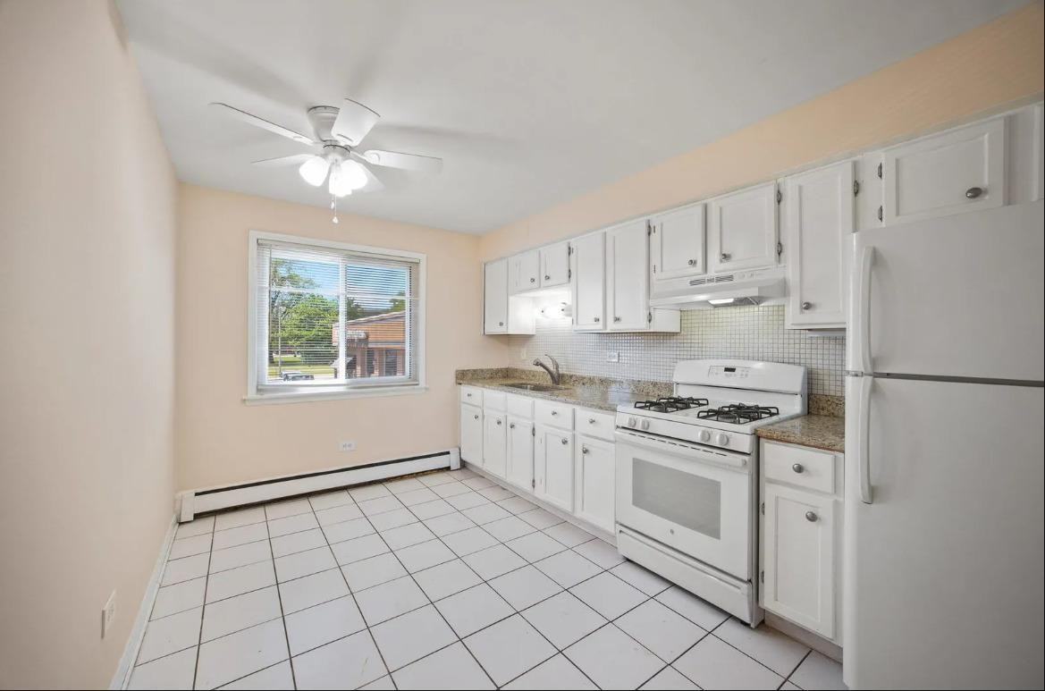 7834 W 95th St #2J - Photo 6 of 13