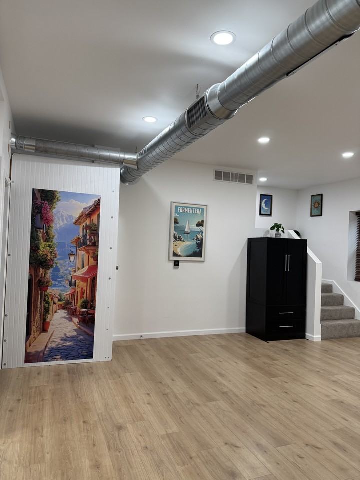 118 Hoffman St #1 - Photo 5 of 20