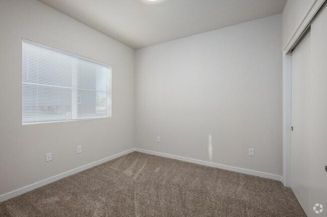 4431 Truxel Rd - Photo 5 of 22