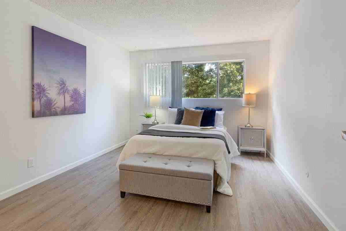 564 Central Ave - Photo 3 of 19