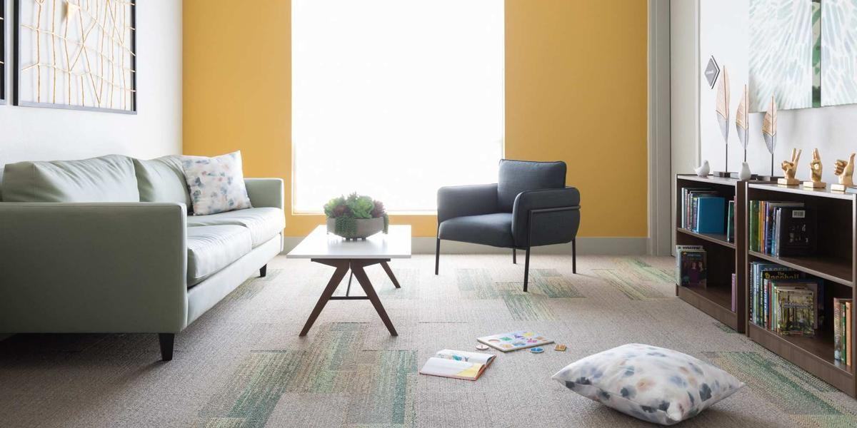 3538 E 18th St - Photo 3 of 9