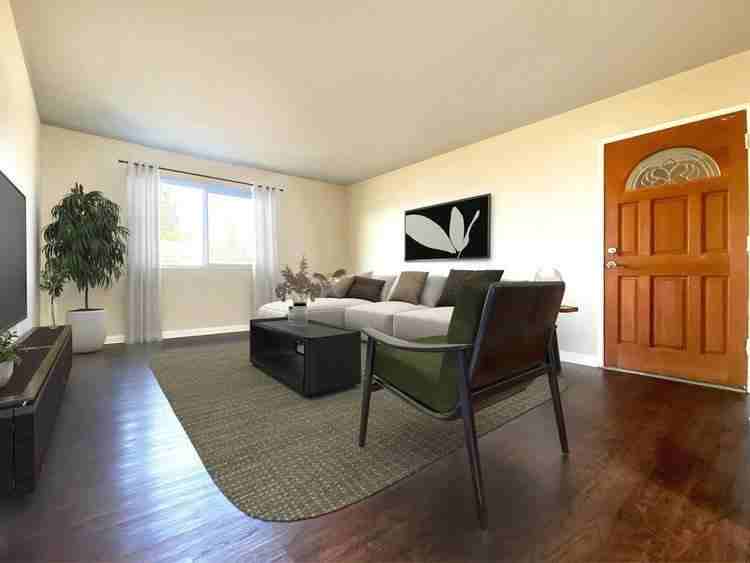2770 Atlanta Ave - Photo 2 of 7