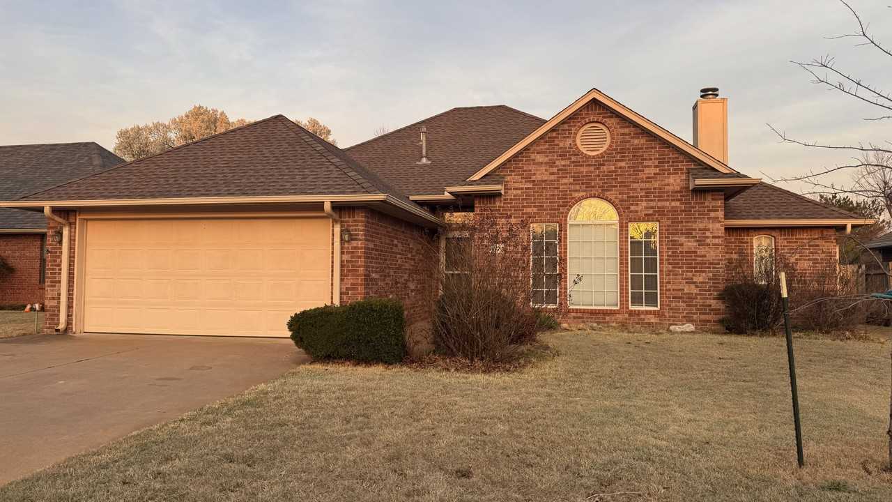 417 Oakdale Dr #NA - Photo 3 of 46