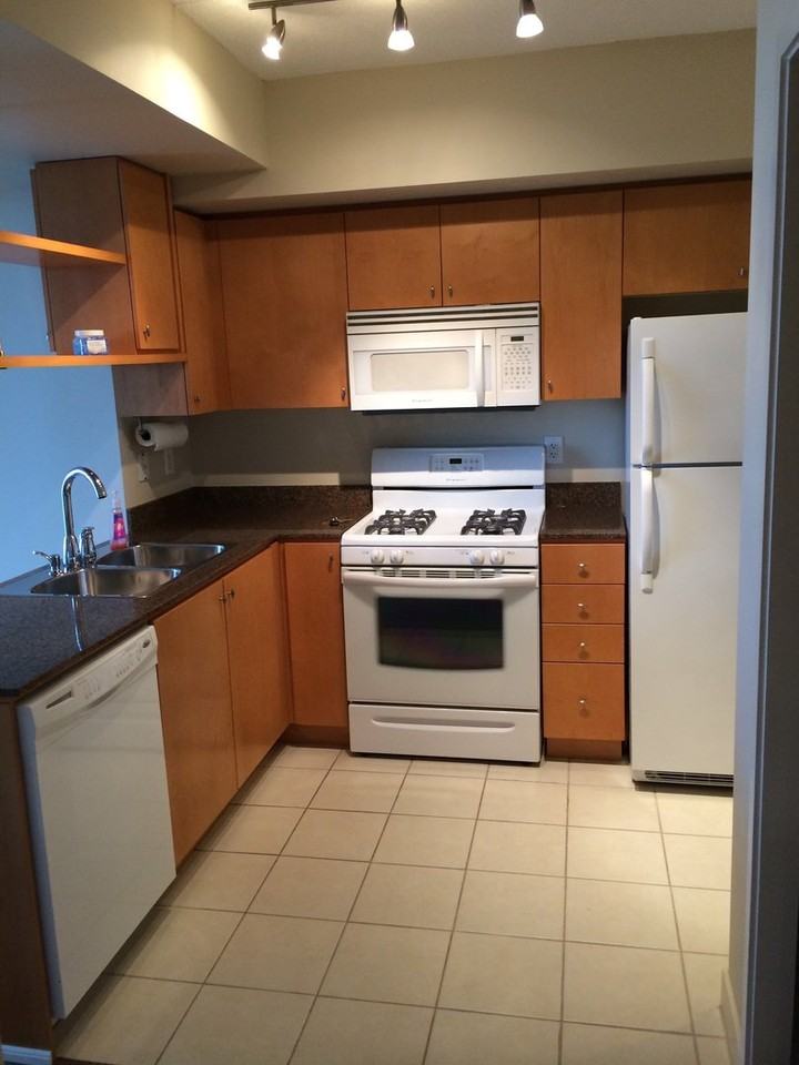 35 Mariner Terr - Photo 3 of 15