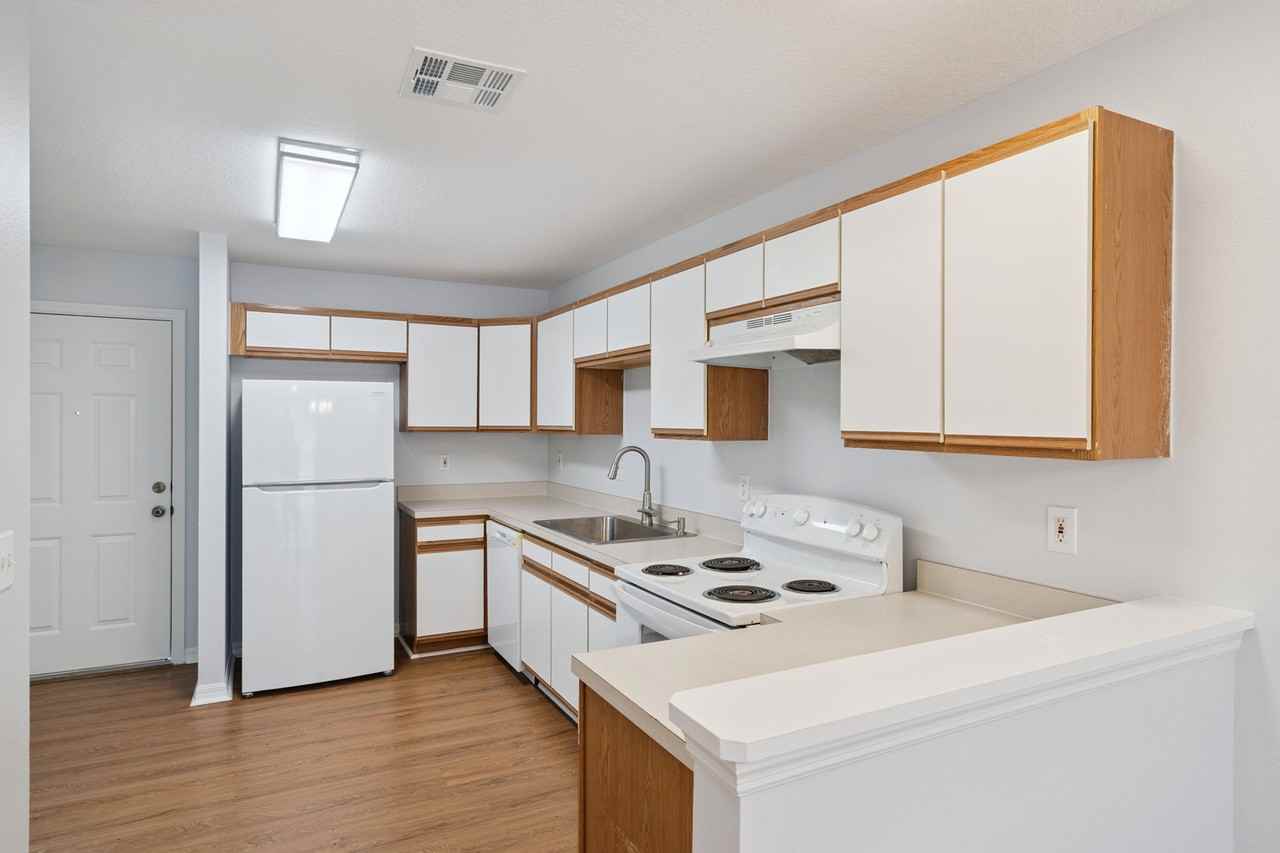 106 W Minneola St #NA - Photo 5 of 18