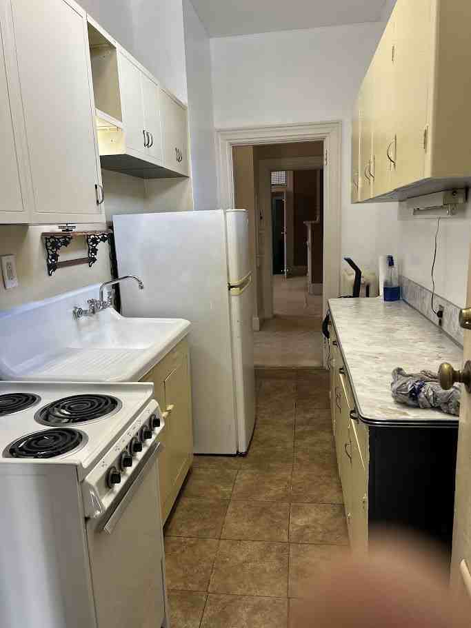 33 W Fayette St #6 - Photo 7 of 8