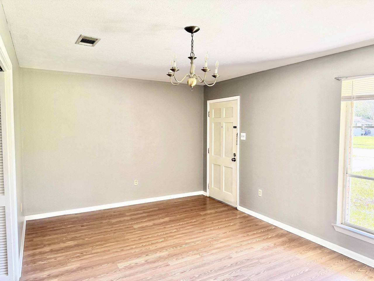 10389 Browning Dr #1 - Photo 3 of 16