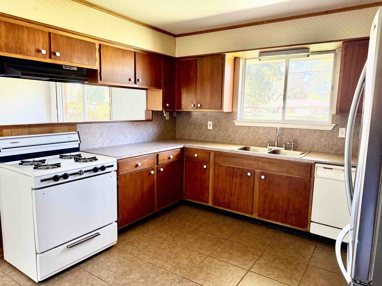 10389 Browning Dr #1 - Photo 7 of 16