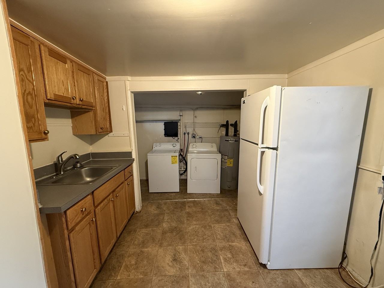 107 Lafayette Boulevard - Photo 7 of 20