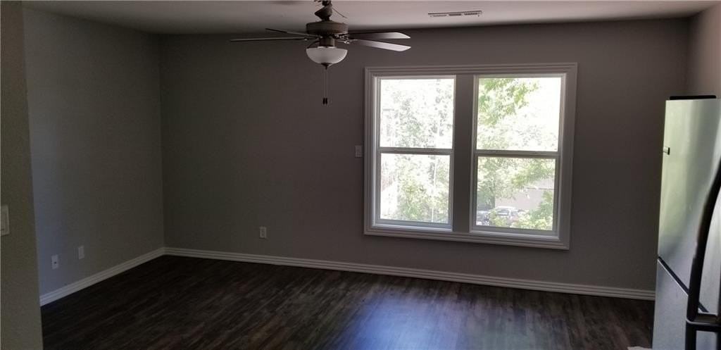 721 W Taylor St #3 - Photo 2 of 8