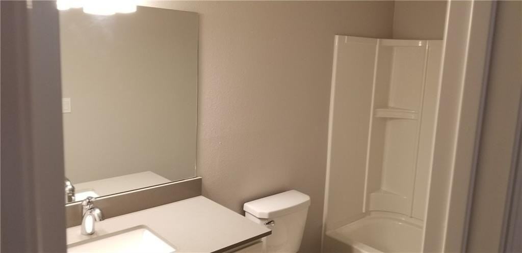 721 W Taylor St #3 - Photo 7 of 8