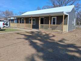 featured image of 126 Connector Rd #1