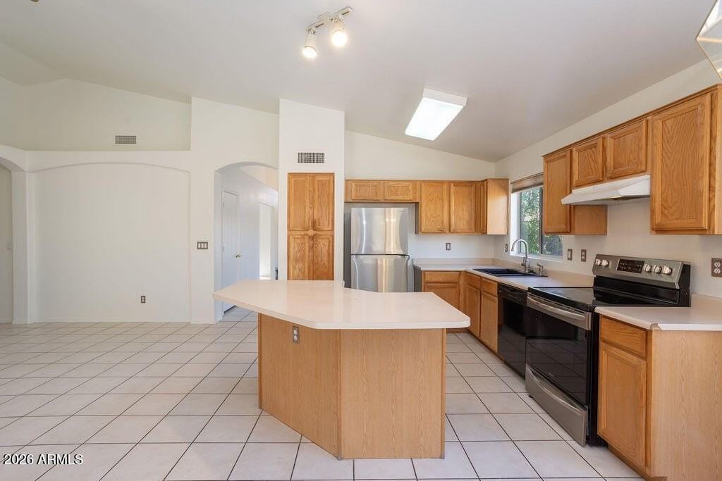 19015 N 25th Pl - Photo 6 of 25