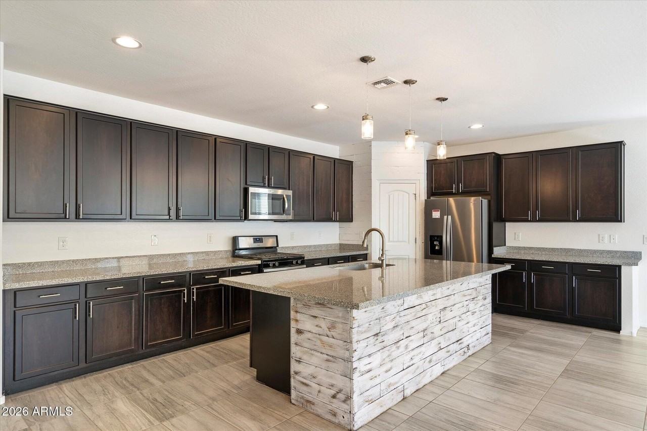 22457 E Duncan St - Photo 2 of 29