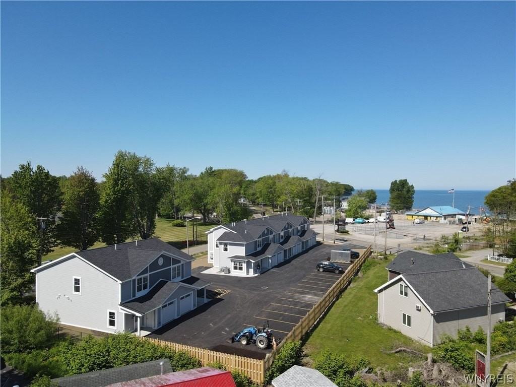 8989 Iroquois St - Photo 3 of 20