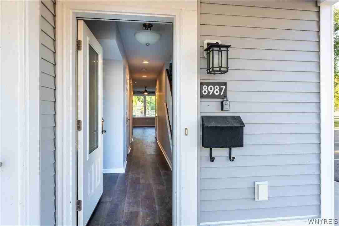 8987 Iroquois St - Photo 5 of 23