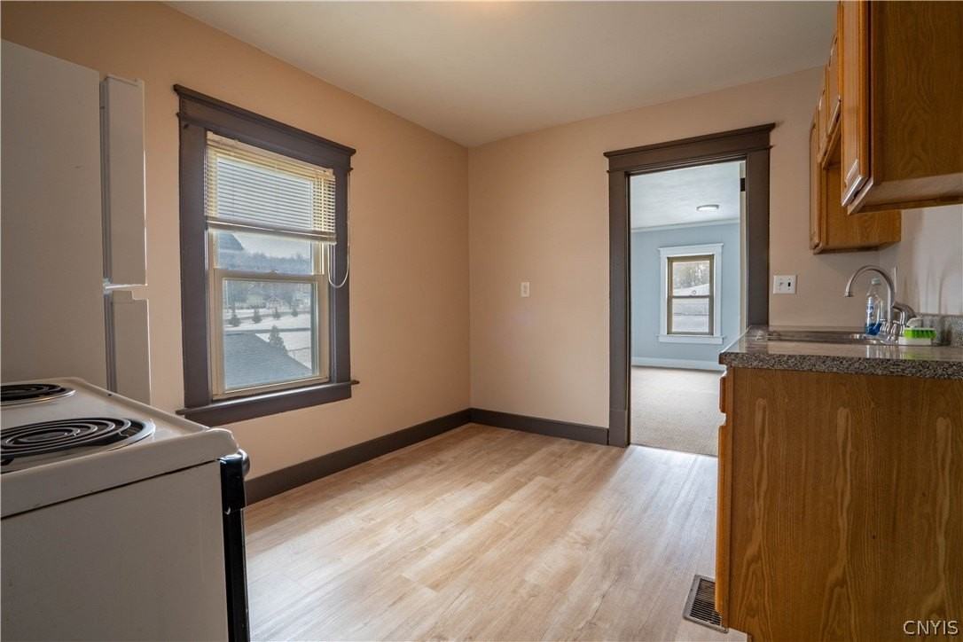 208 E Clark St Unit 2 - Photo 2 of 20