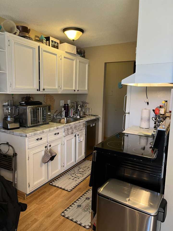 805 Smetana Rd #1 - Photo 3 of 8