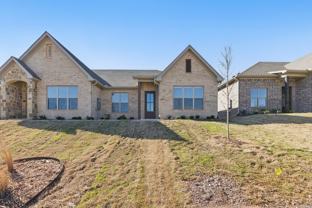 117 Edgewood Cir - Photo 1 of 1