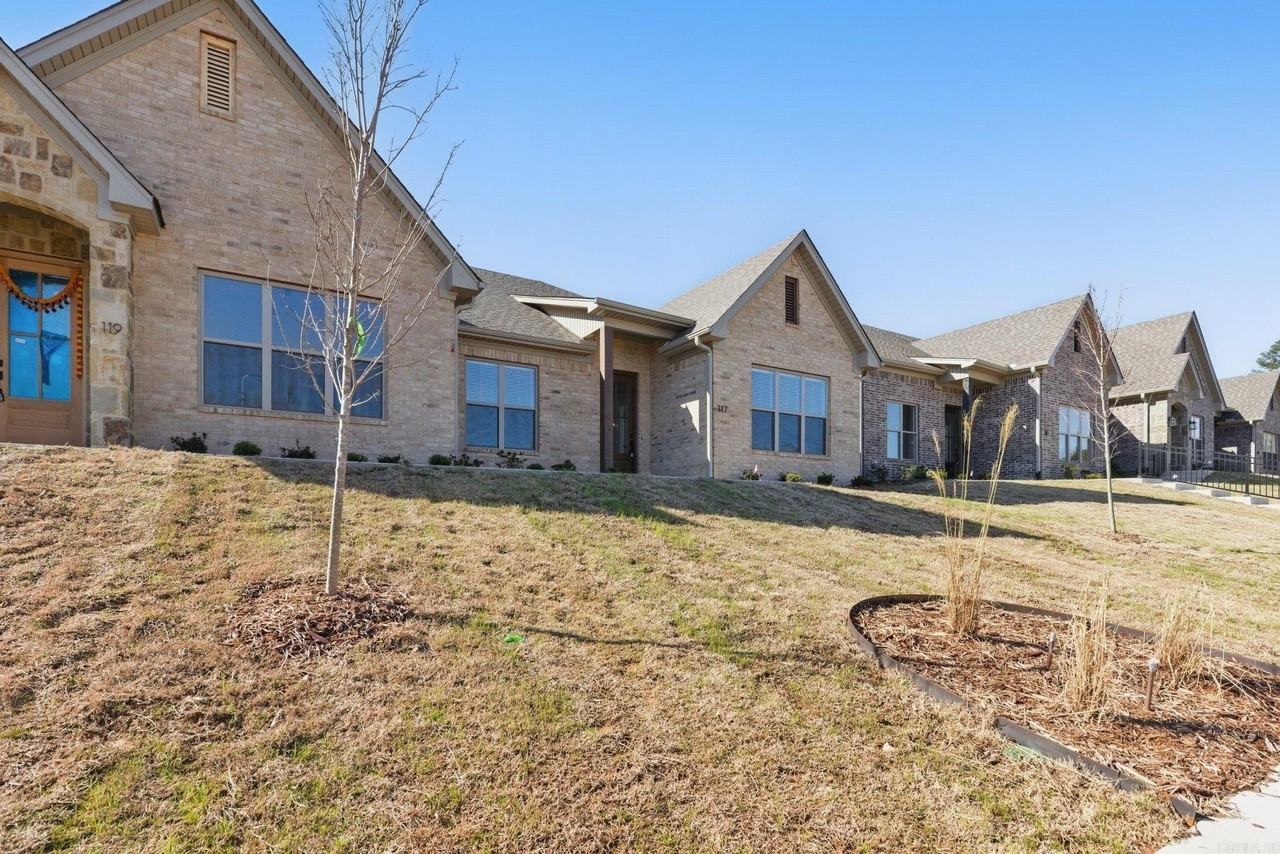 117 Edgewood Cir - Photo 2 of 30