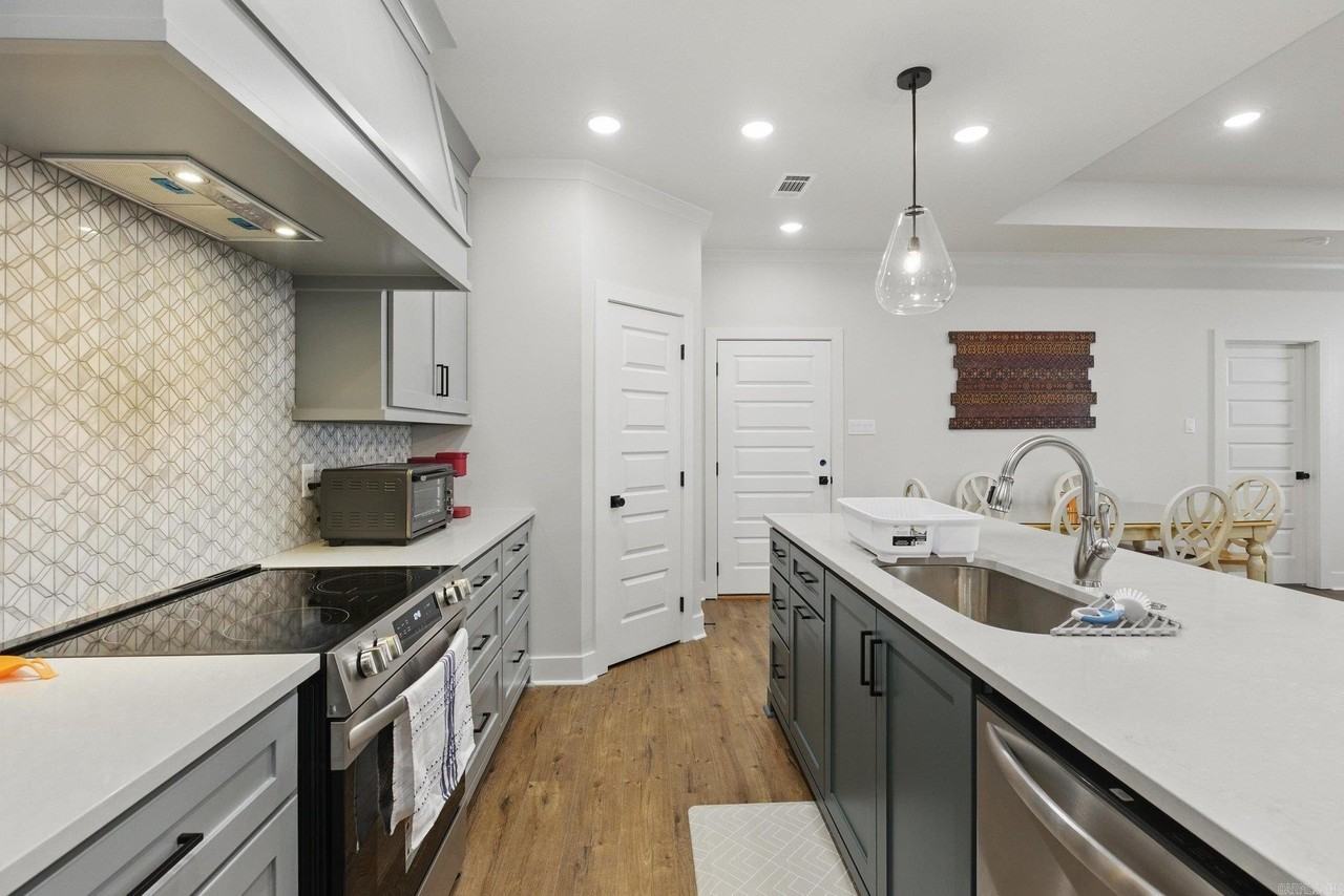 117 Edgewood Cir - Photo 5 of 30