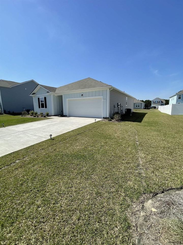 5175 Yellowstone Dr - Photo 2 of 24