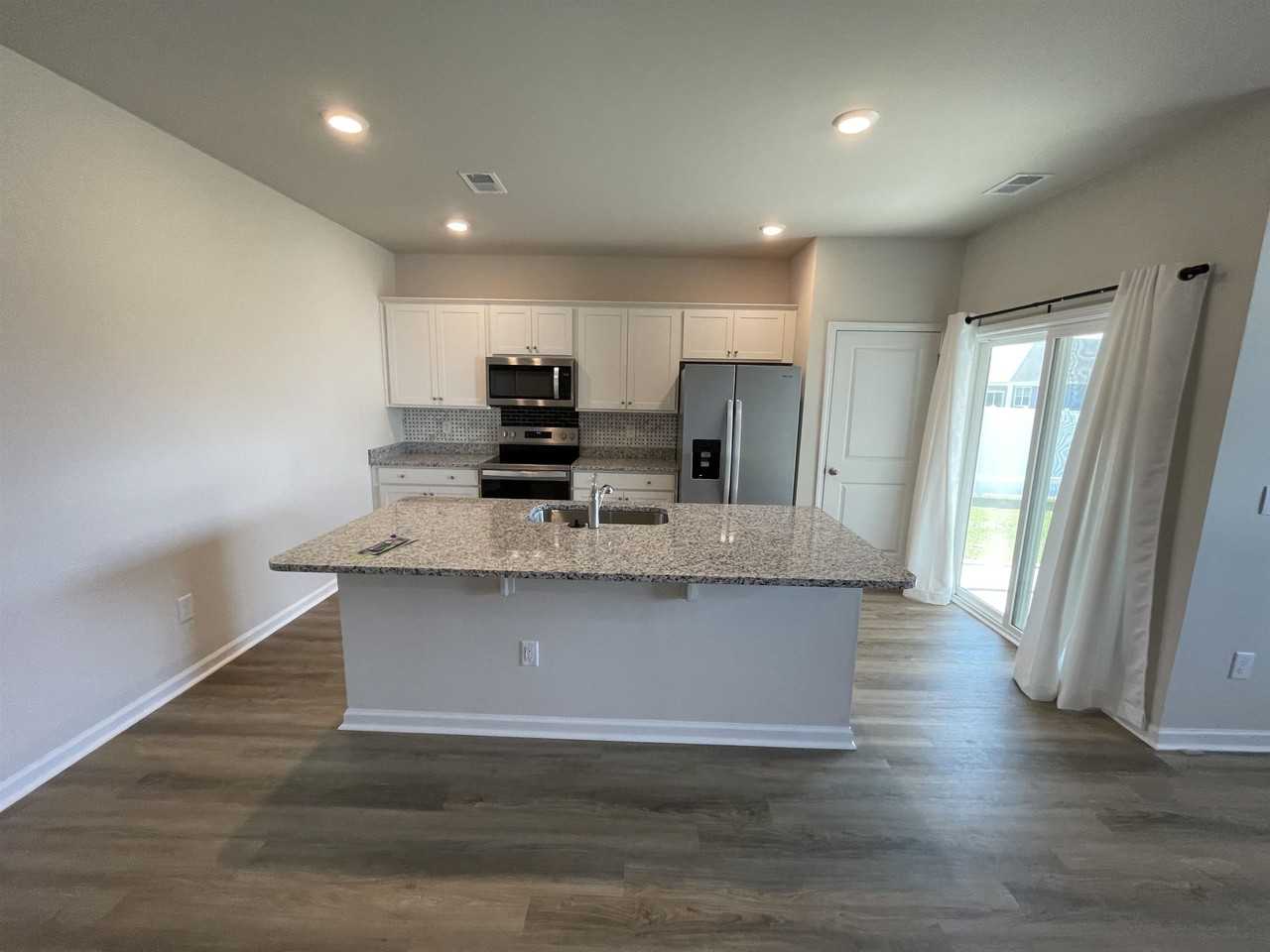 5175 Yellowstone Dr - Photo 6 of 24