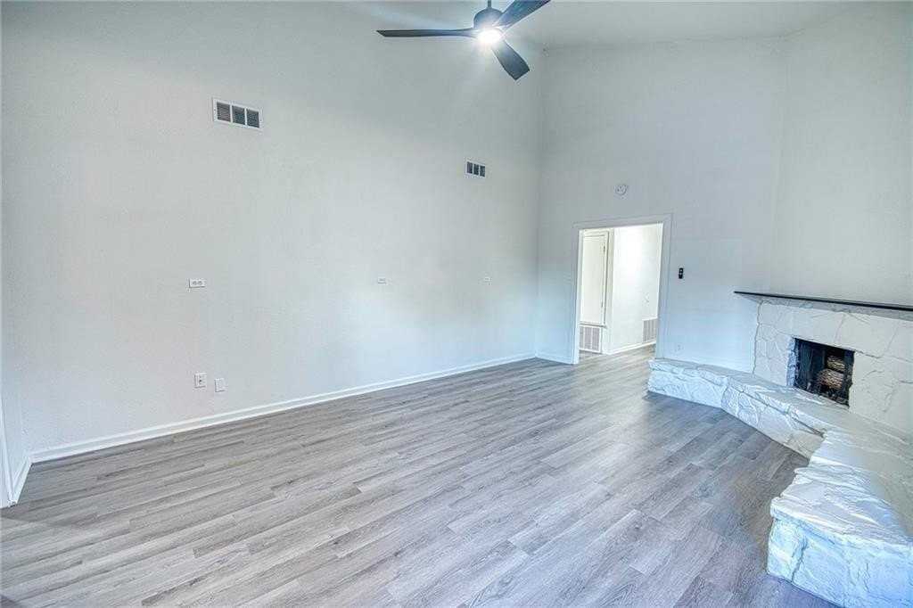 4321 Mountain View Dr - Photo 3 of 15