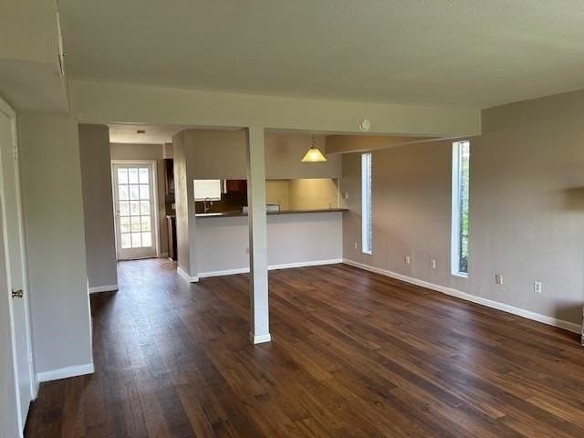 5065 Wingfoot Ln Apt C - Photo 2 of 15