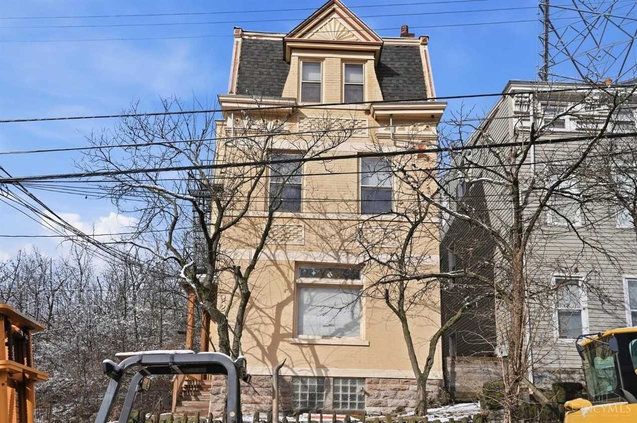 2227 Wheeler St #1 - Photo 2 of 31
