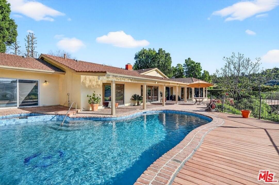 3713 Dellvale Pl - Photo 2 of 50