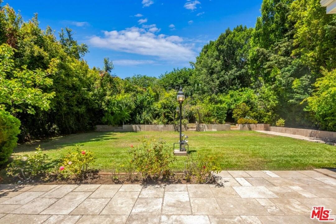 11717 Chenault St - Photo 3 of 15