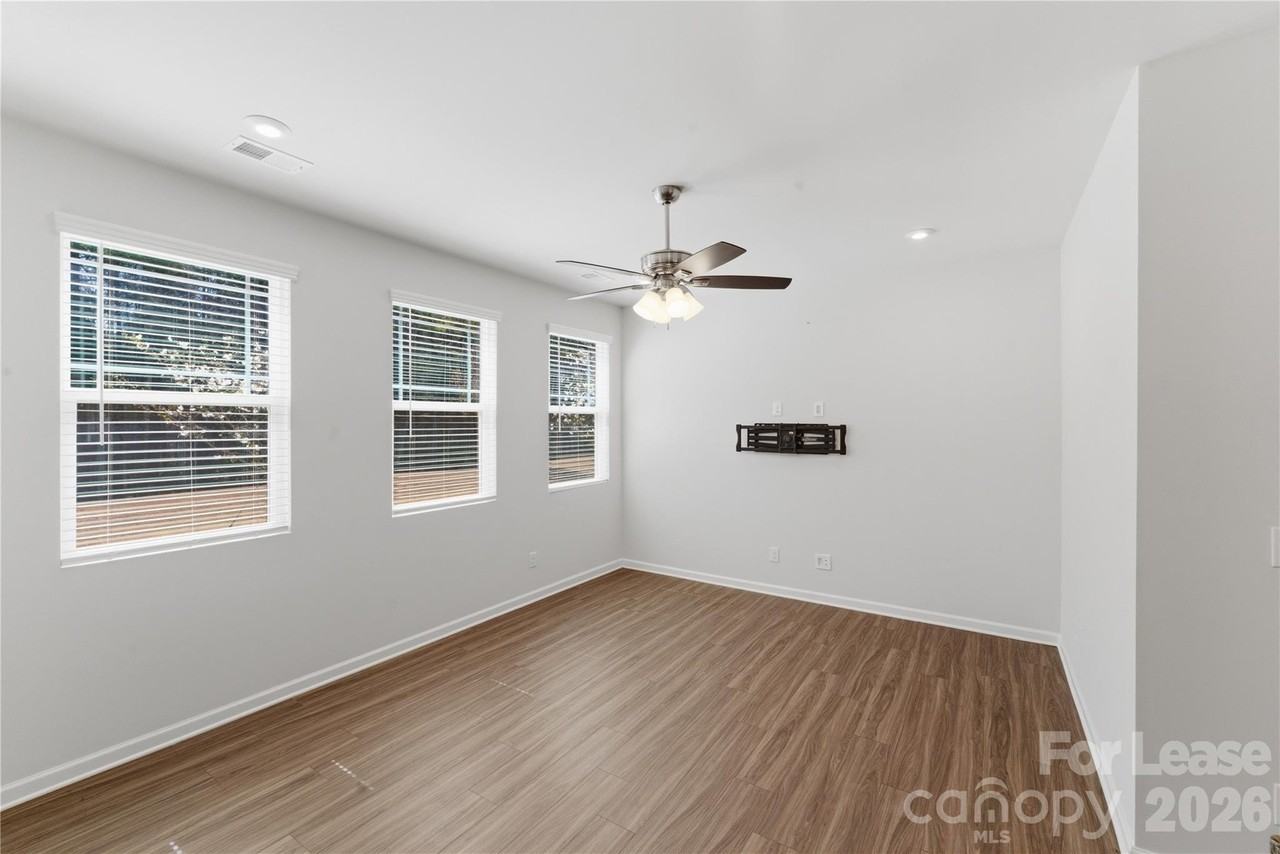 1324 Galloway Rd - Photo 2 of 31