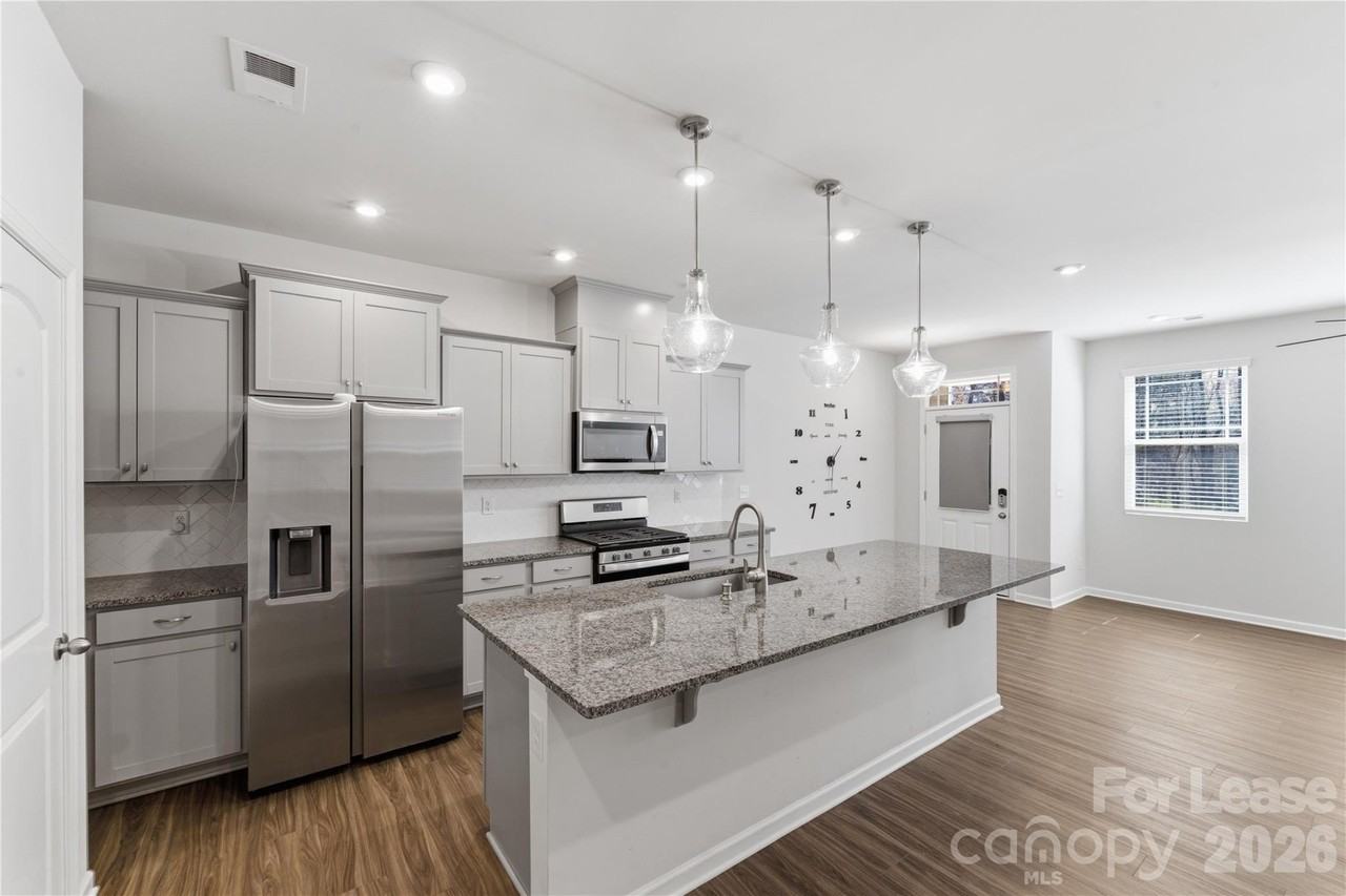 1324 Galloway Rd - Photo 3 of 31