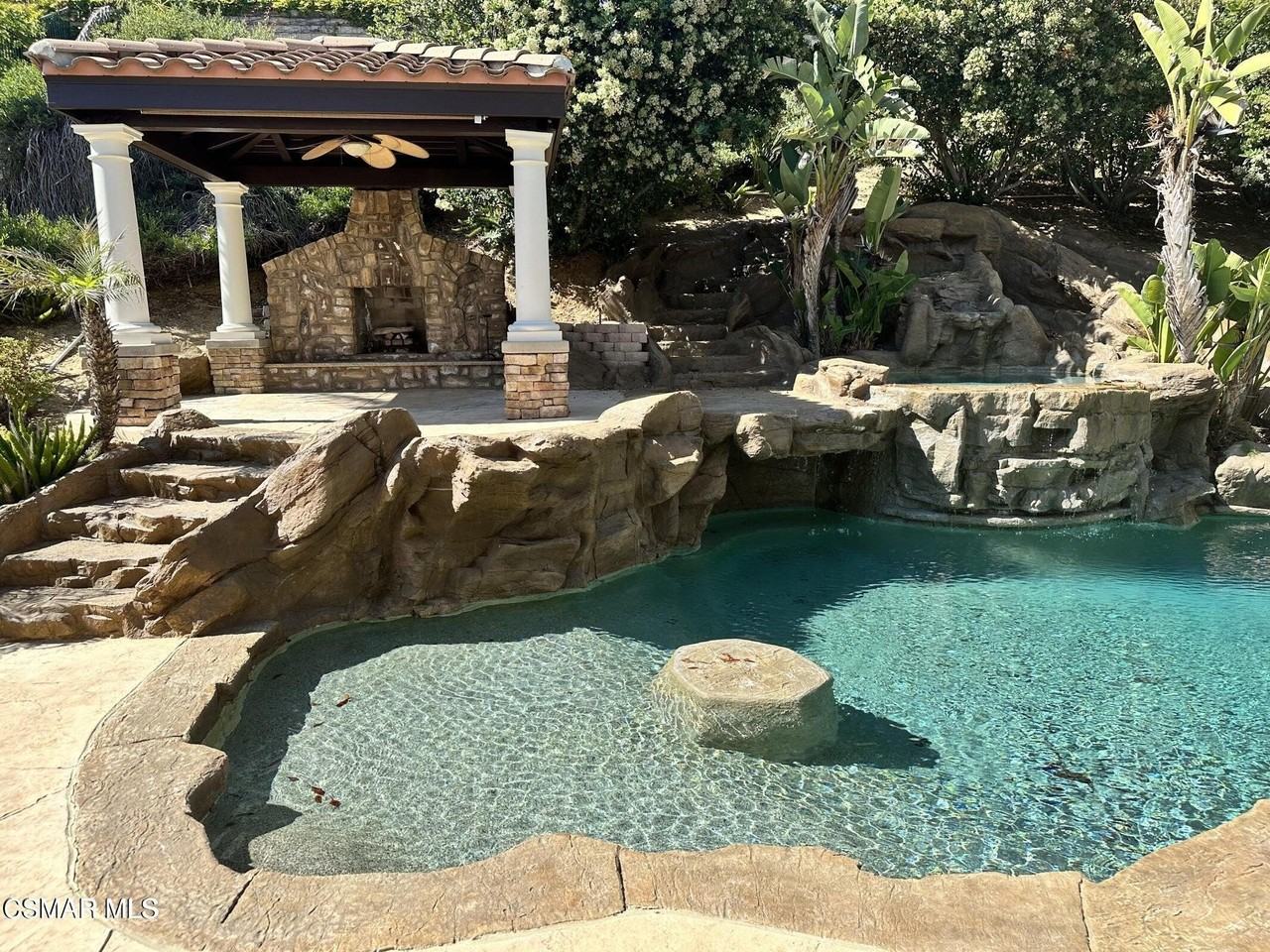 3073 Heavenly Ridge St - Photo 4 of 28