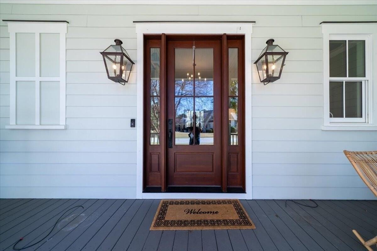 953 Cliffwood Dr - Photo 4 of 50