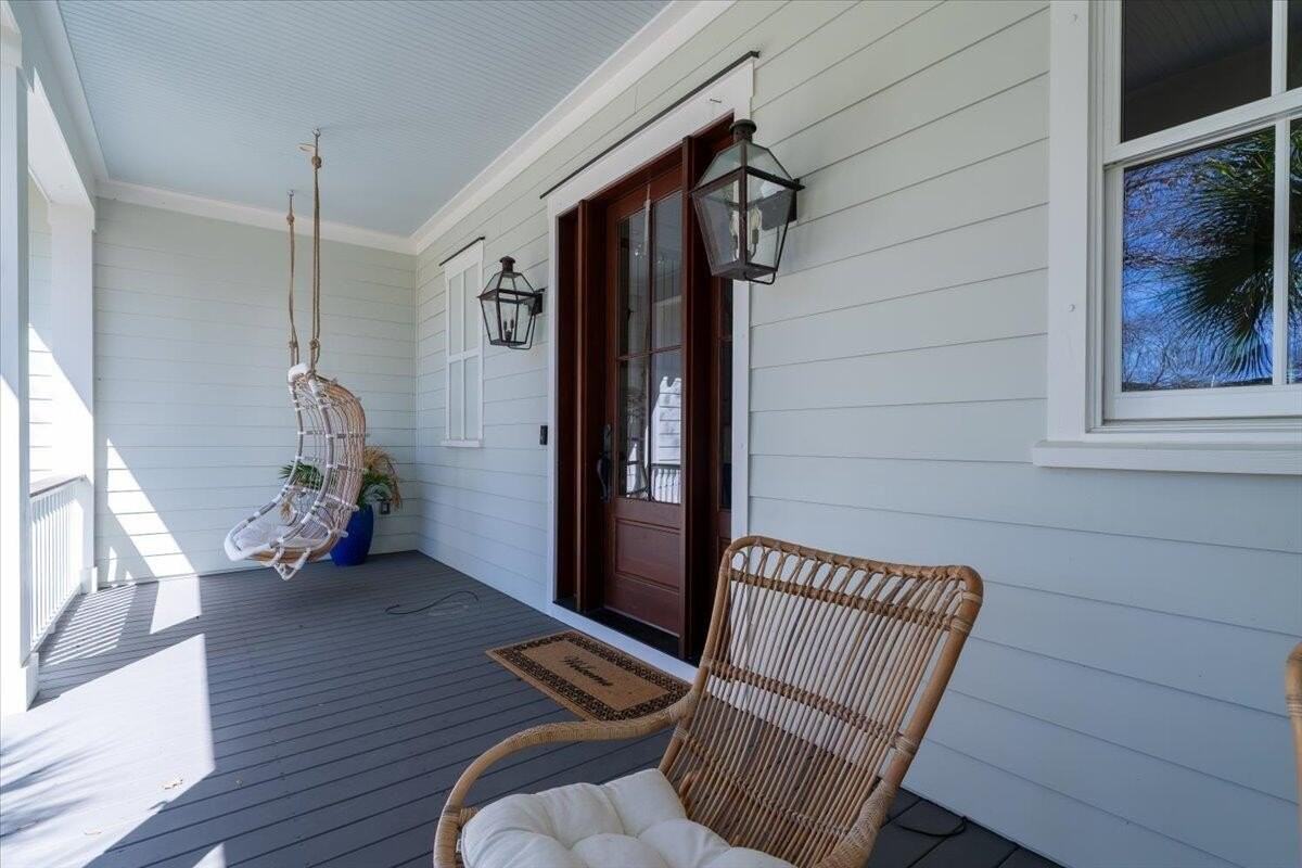 953 Cliffwood Dr - Photo 5 of 50