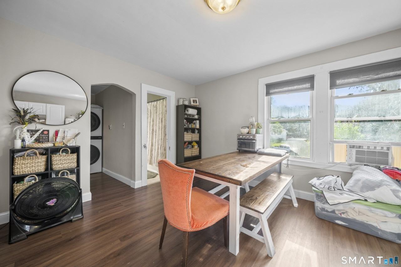 383 Davis St Apt 2 - Photo 5 of 23